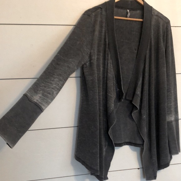 Z Supply distressed charcoal grey sweater. - Picture 2 of 3